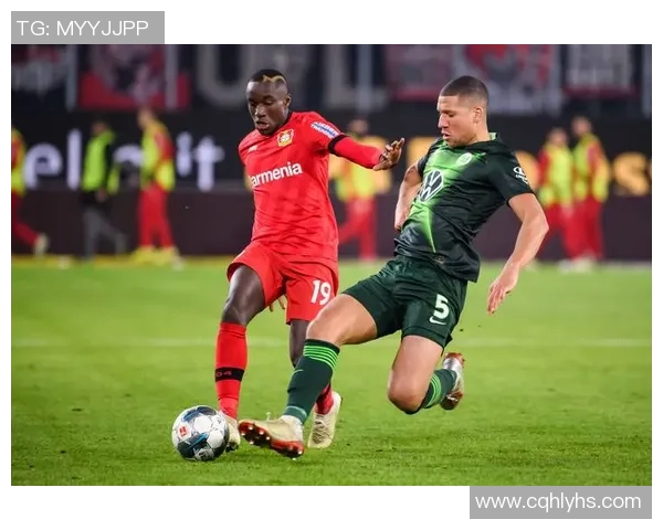 多特蒙德与勒沃库森激战正酣 谁能在德甲巅峰对决中笑傲群雄 多特蒙德与勒沃库森激战正酣 谁能在德甲巅峰对决中笑傲群雄