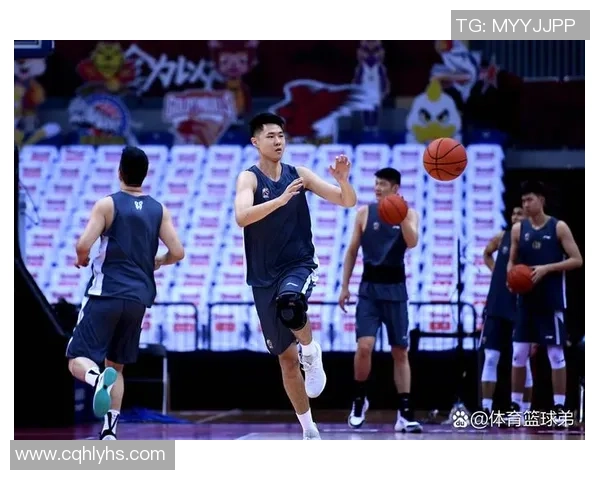 探秘篮球明星成长历程与赛场荣耀故事全景解析全面呈现传奇之路旅